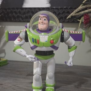 Disney Pixar Toy Story Buzz Lightyear Action Figure 12"